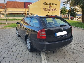 ŠKODA OCTAVIA COMBI II 2.0 TDI 103kW ELEGANCE KÓD MOTORA BMM - 8