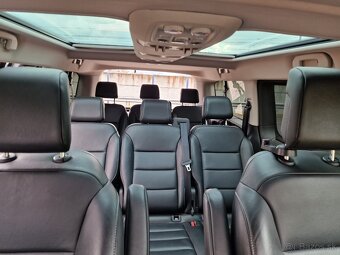 Peugeot traveller long 8miest kúp v SR - 8