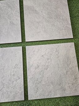 Terasová dlažba protišmyk sivá silver ako kameň 60x60x2 cm - 8