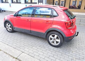 Volkswagen Polo 1,6 TDI CROSS ,,REZERVOVÁNO" nafta manuál - 8