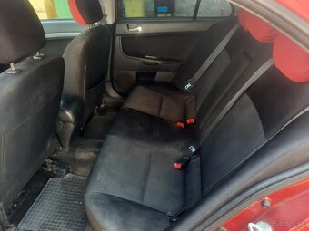 Mitsubishi Lancer - 8