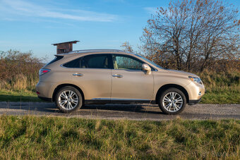 Lexus RX 450h Hybrid - 8