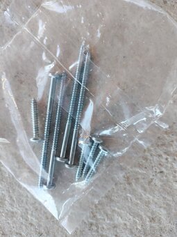 Pristresok nad dvere - 8