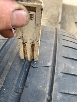 Letné pneumatiky 275/30r21 - 8