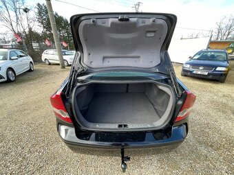 Volvo S40, 1.6D 80kwVYHŘEV.SEDNOVÁ STK - 8