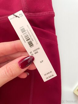 Victoria’s Secret bordove leginy S - 8