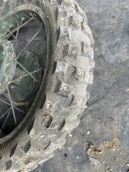 Predám zadné koleso + brzdový štít YAMAHA XT 600 - 8