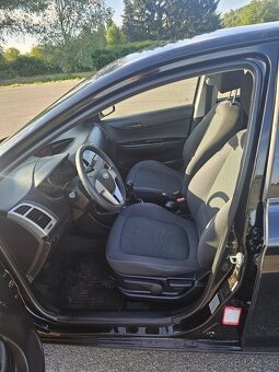 Hyundai i20,1.2benzin,57kw,112 000km - 8