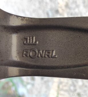 Kolesá Peugeot RCZ - 8