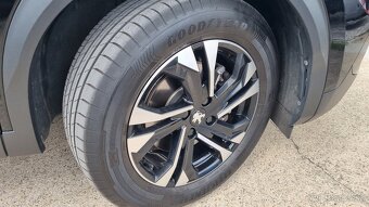 Peugeot 2008 1.5 BlueHDi 130 Allure Pack EAT8 - 8