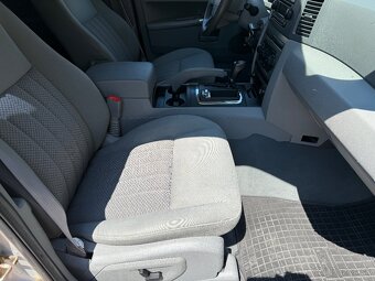 Jeep Grand Cherokee 3,0 CRD LAREDO 4x4 - 8