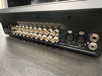 Predám profesionálny réžijný pult ATEM Television Studio Pro - 8