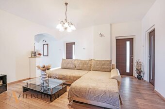ALL INCLUSIVE | NA PREDAJ DVOJGENERAČNÝ RODINNÝ DOM, AMADE K - 8