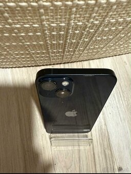 Na predaj Apple IPhone 13 - 8