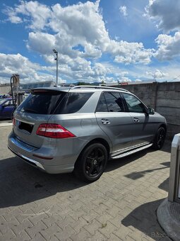 Mercedes-Benz ML trieda 350 BlueTEC 4matic AMG - 8