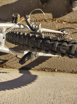 [09]  Horský bicykel Lincoln - 8