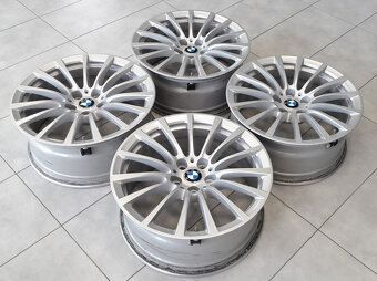 BMW 5 G30 18" Styling 619 - 8