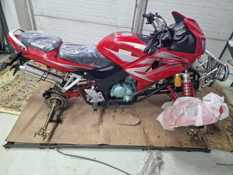 Genata GT250CB-R - 8
