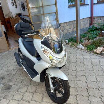 Predam skuter Honda pcx 150 - 8