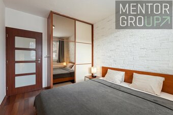 360° VR - Ponúkame na predaj pekný, 2i. byt v Starom Meste - - 8