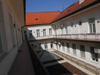 40325-Priamy predaj administratívnej budovy v centre mesta - 8
