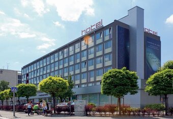 153m2 Lukratívny obchodný priestor v Hoteli Aston s výkladmi - 8