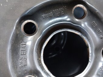 Zimná sada, Dunlop 215/60 R16 - 8