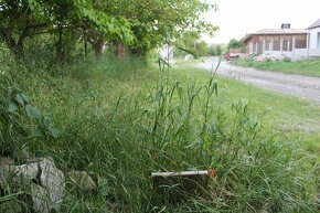 Lukratívny stavebný pozemok v obci Nižný Skálnik 1220m2 - 8