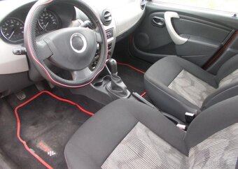 Dacia Sandero 1,2 benzín manuál 55 kw - 8