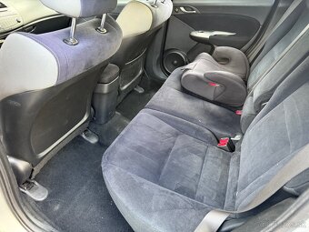 Honda Civic 2.2 iCTDI - 8