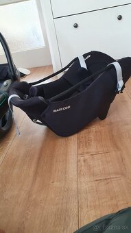 Maxi cosi coral - čierna - 8