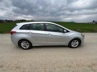 Hyundai i30 1.6crdi - 8