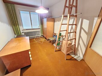 Výborná lokalita, 5 izbový rodinný dom s garážou na… - 8
