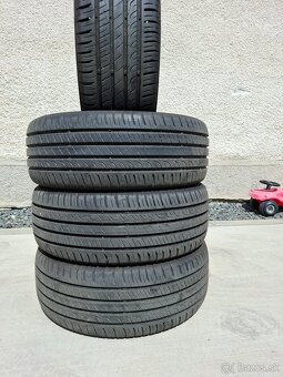 Predám sadu letných pneu Barum Bravuris 235/55 R17 103 V XL - 8
