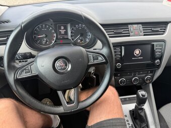 Škoda Octavia Combi 1.6 TDI 110k Active DSG - 8