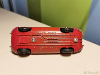 Corgi toys Jaguar E type - 8