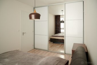 Na prenájom 2-izbový byt v Arborii s parkovaním v garáži - 8