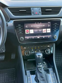 Skoda Superb 2.0L DSG - 8