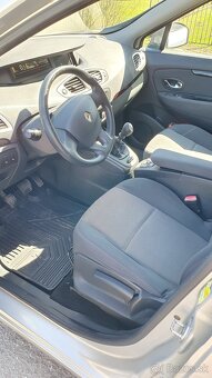 Renault Grand Scenic 1, 5dCi, 81 kW, 7 miest - 8