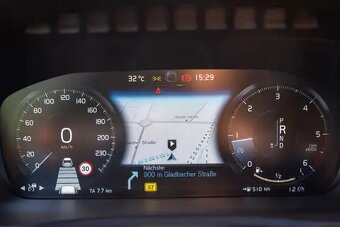 Volvo xc90 - 8