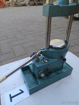 Stolovy lis - 8