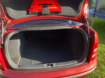 Fabia 1.4 MPI - 8