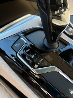 BMW 520d G31 xdrive - exkluzivna vybava - 8