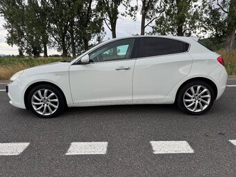Alfa Romeo Giulietta 1.6 multijet Nová STK - 8