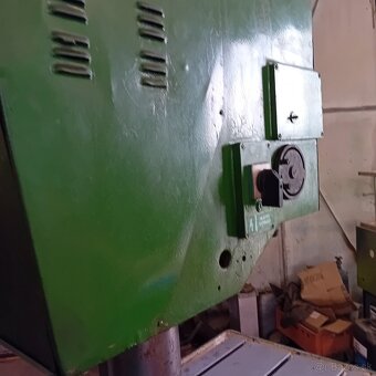 Stlpova vrtacka - 8