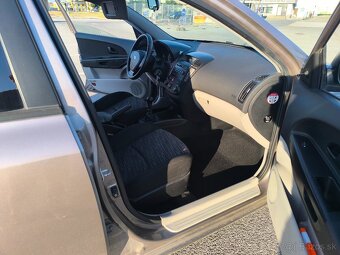 Kia Ceed 1,6 CRDi 85kw - 8