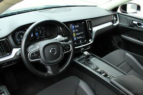 Volvo V60 D4 Momentum Pro A/T 2020 - 8