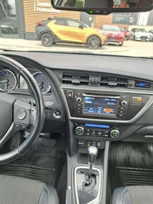 Toyota Auris Touring Sports 1.6 (AUTOMAT) - 8