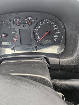 Volkswagen golf - 8