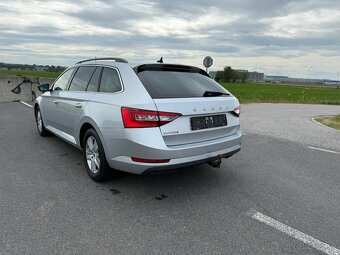 Škoda Superb Combi 2.0 TDI STYLE r.v. 2020 - 8